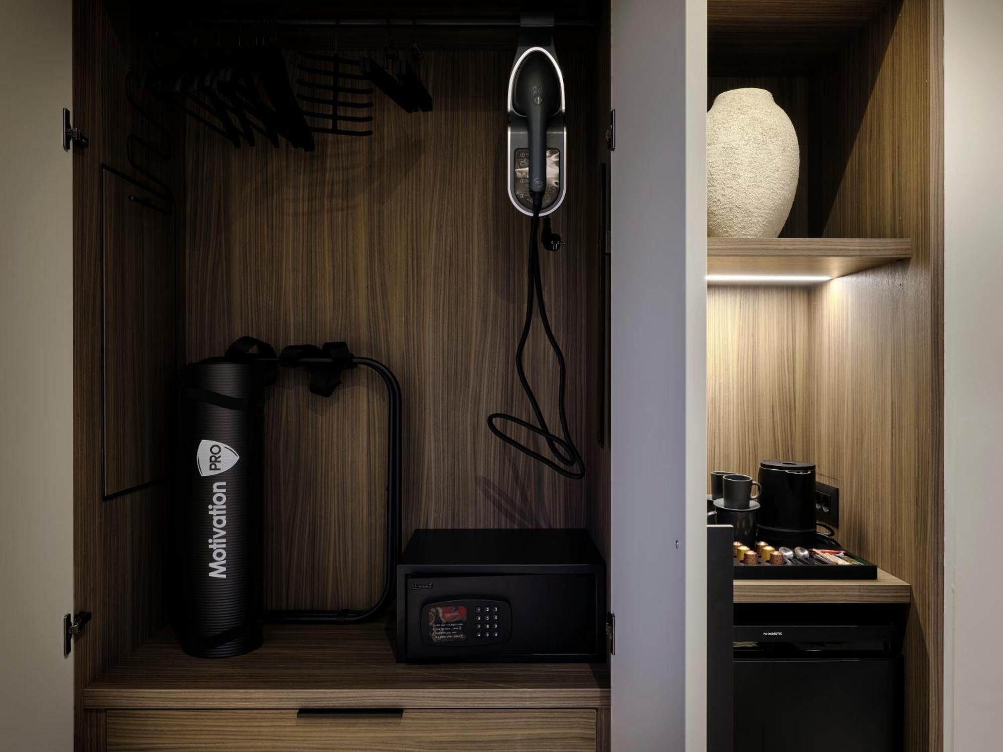 Bond Smart Living Suites Athen Eksteriør bilde